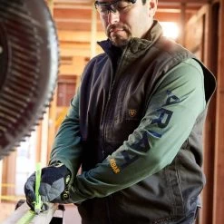 Ariat Men's Rebar DuraCanvas Wren Vest -Guadalajara Western Wear 10027851 lifestyle