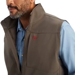 Ariat Men's Logo 2.0 Banyan Park Soft-Shell Vest 11 Ariat Men's Logo 2.0 Banyan Park Soft-Shell Vest -Guadalajara Western Wear 10041621 01