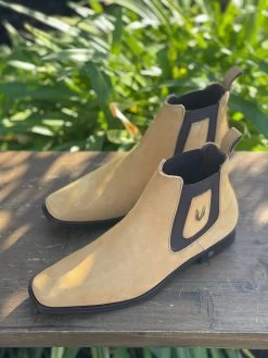 Vestigium Nobuk Honey Chelsea Boot