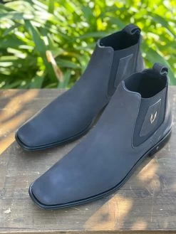 Vestigium Nobuk Dark Gray Chelsea Boot
