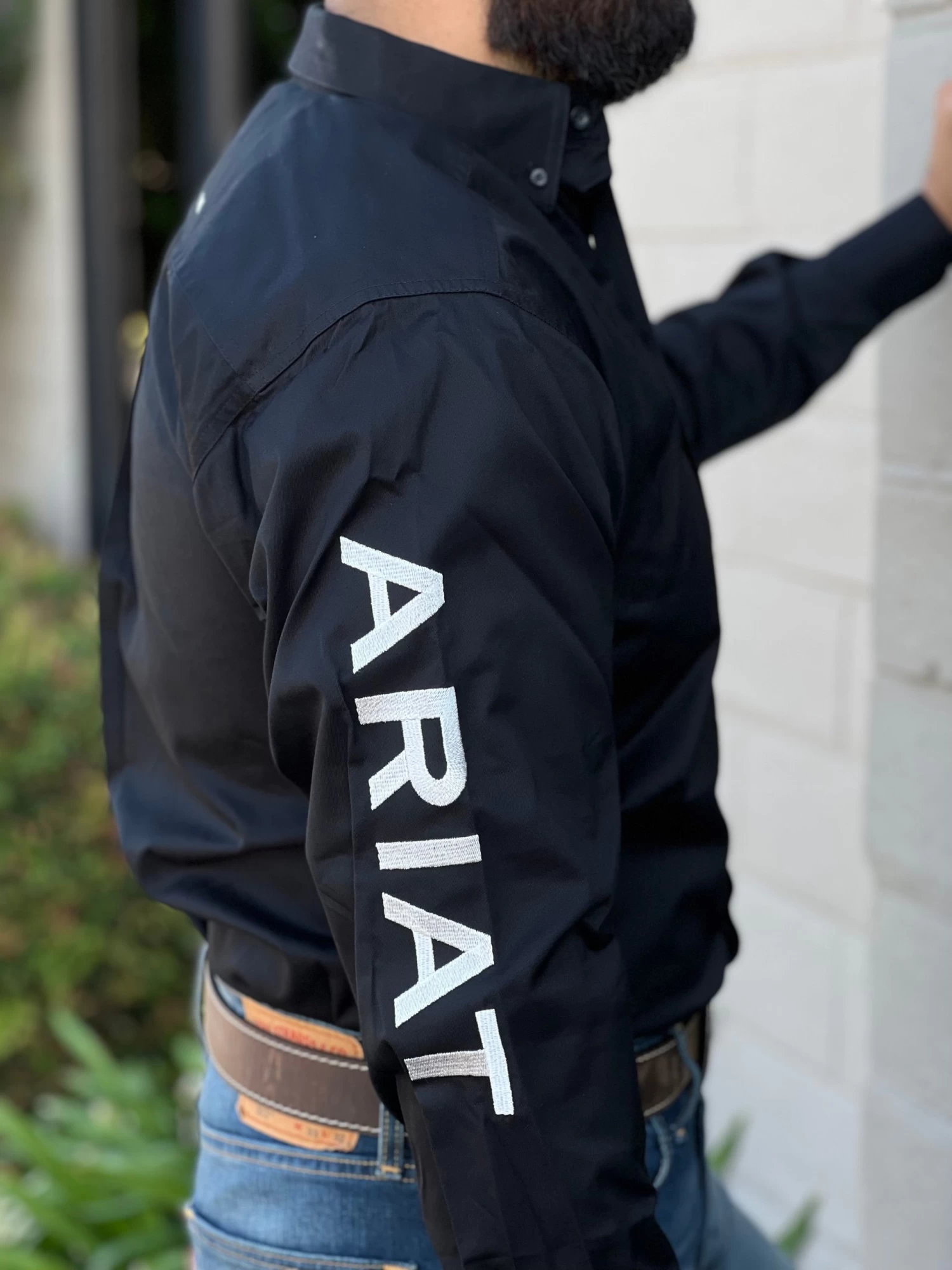 Ariat Team Logo Black/White Fitted Long Sleeve Shirt 3 Ariat Team Logo Black/White Fitted Long Sleeve Shirt