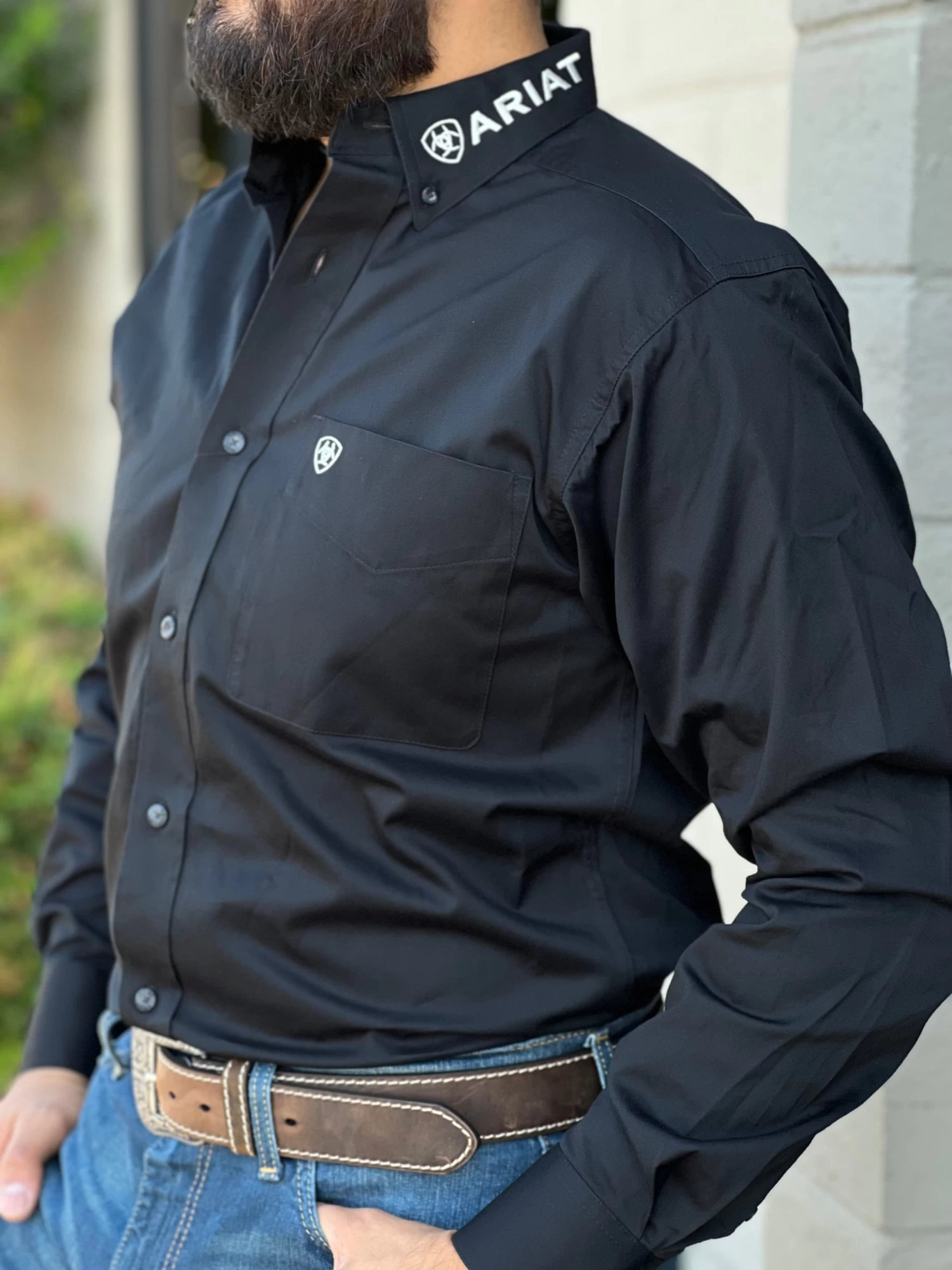 Ariat Team Logo Black/White Fitted Long Sleeve Shirt 6 Ariat Team Logo Black/White Fitted Long Sleeve Shirt - Image 4