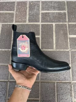 Los Altos Piel Negro Botin Chelsea -Guadalajara Western Wear IMG 4709 900x df9ba60c 5a10 417d ada6 b4b7c3f65911