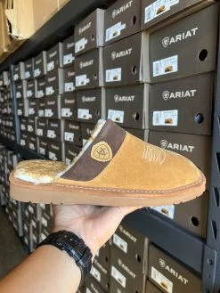 Silversmith Square Toe Men's Slippers (Chesnut/Chocolate) 8 Silversmith Square Toe Men's Slippers (Chesnut/Chocolate) -Guadalajara Western Wear IMG 8093