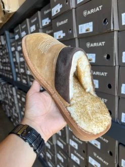 Silversmith Square Toe Men's Slippers (Chesnut/Chocolate) 9 Silversmith Square Toe Men's Slippers (Chesnut/Chocolate) -Guadalajara Western Wear IMG 8100