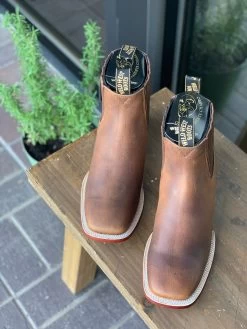 Wild West Walnut Rage Wide Square Toe Botin Charro -Guadalajara Western Wear IMG 9722